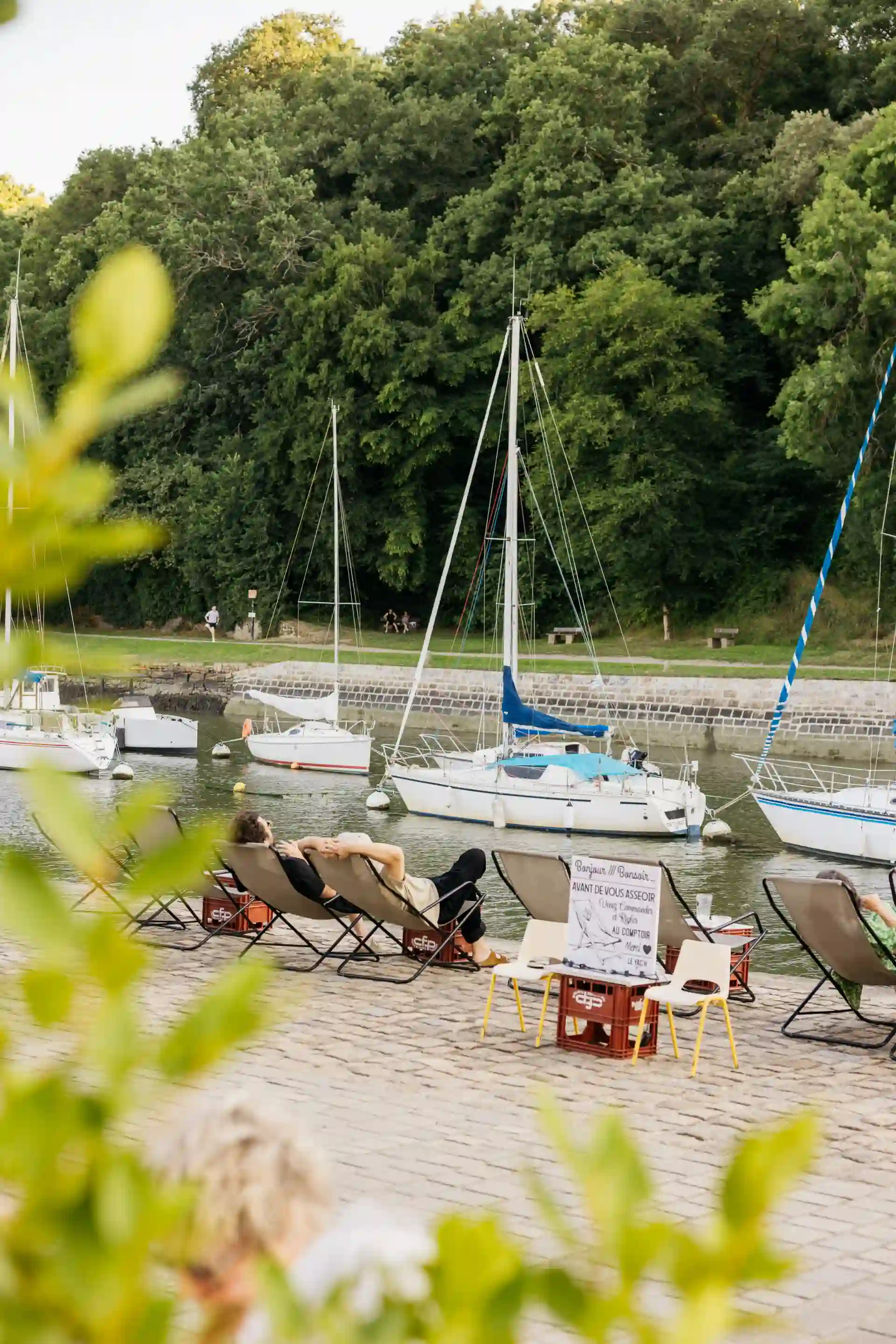 Terrasse du Yac'h face au port de Saint-Goustan, Auray