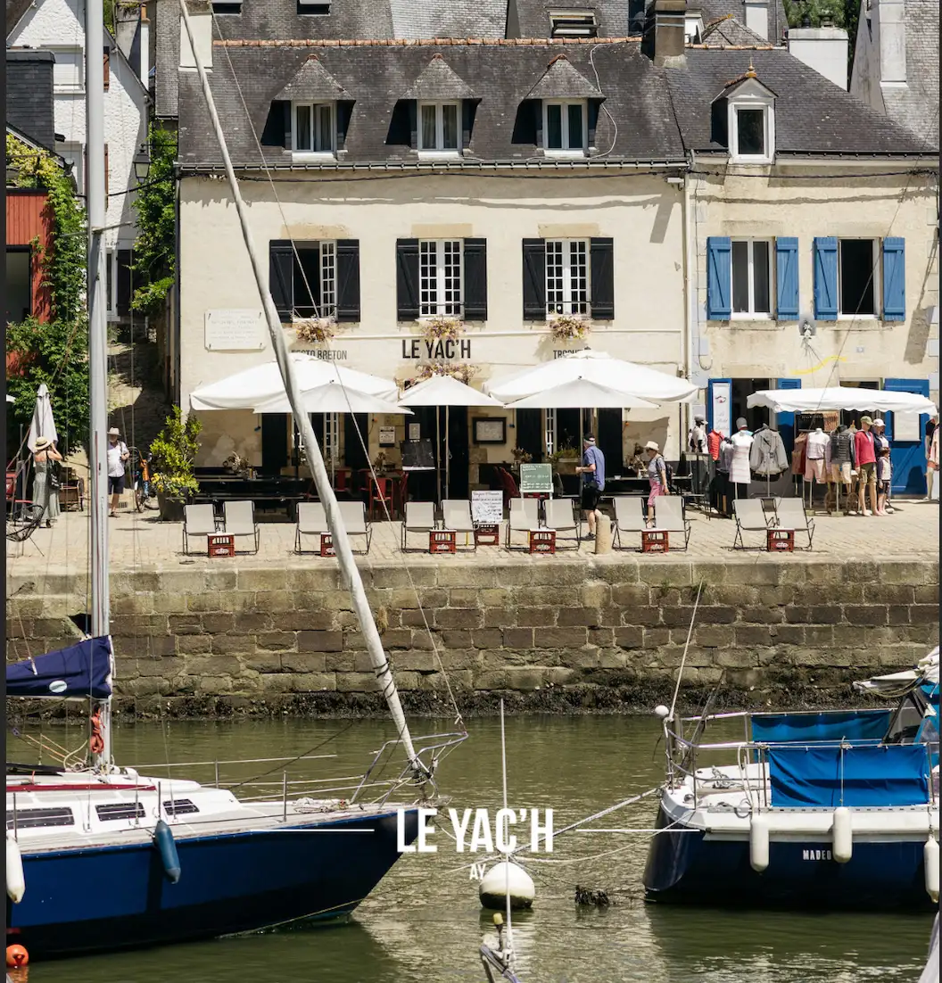 Bistrot Le Yac'h port de Saint-Goustan Auray vue rivière